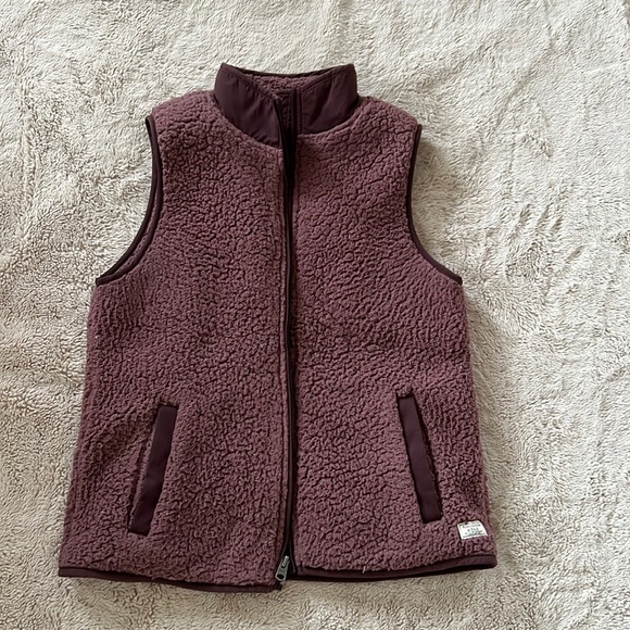 Abercrombie Sherpa Vest - Picture 1 of 9